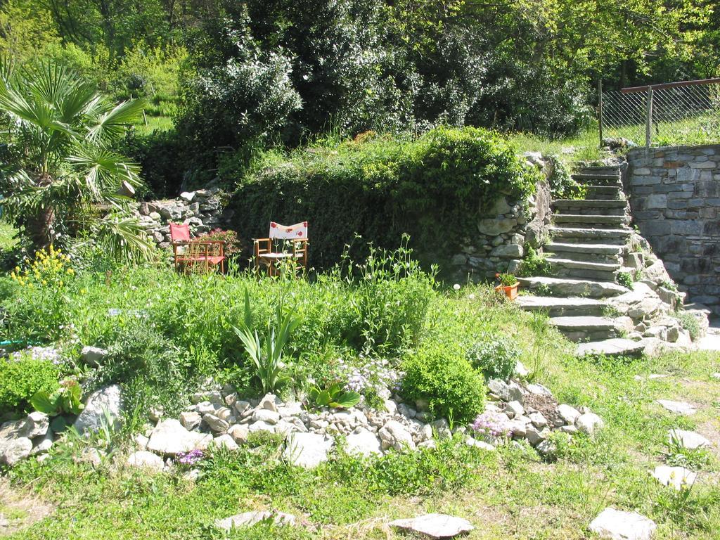 Casa In Koenigs Garten Apartman Intragna Kültér fotó